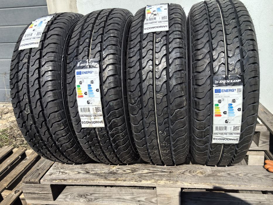 205/70/15 С Дънлоп ДОТ 2021 г - Чисто Нови - БУСОВИ