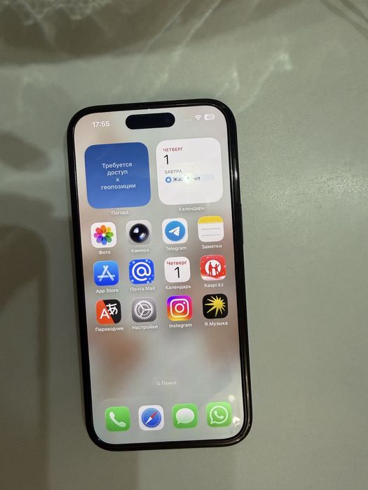 Срочно продам айфон 15