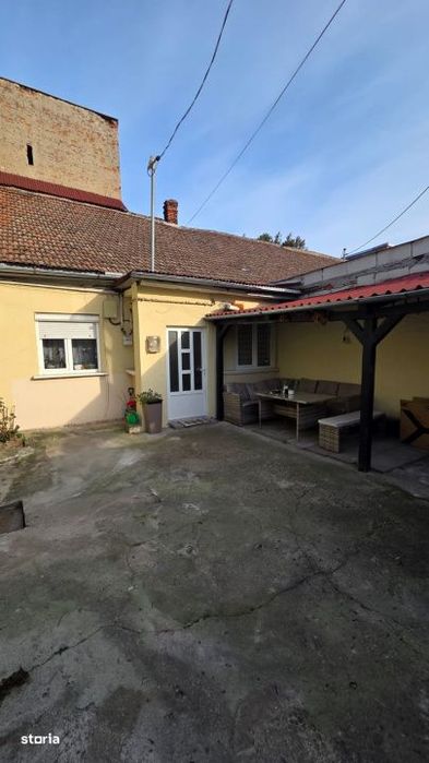 Casa – zona semicentrala