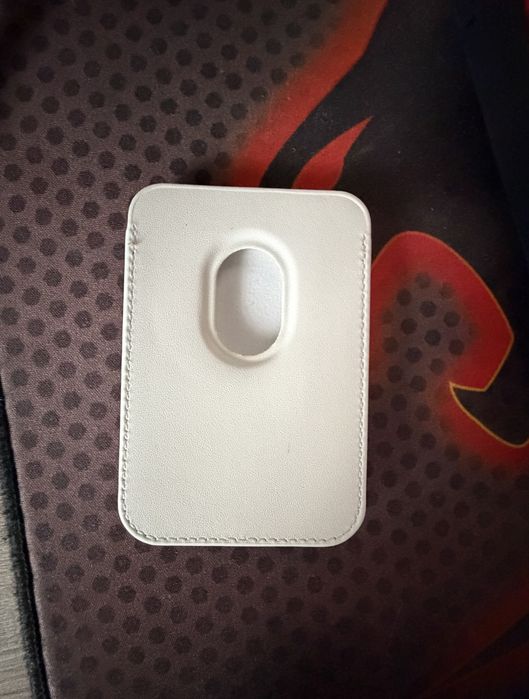 Магнитен Картодържач за телефон (magsafe cardholder)