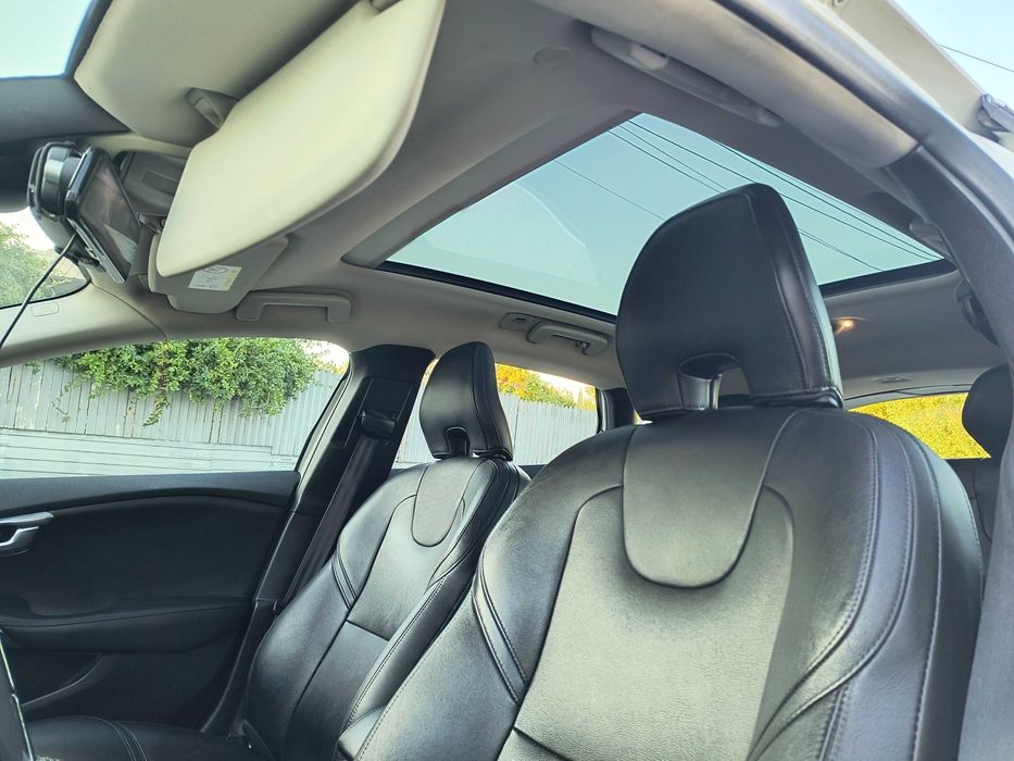 De vânzare Volvo V40