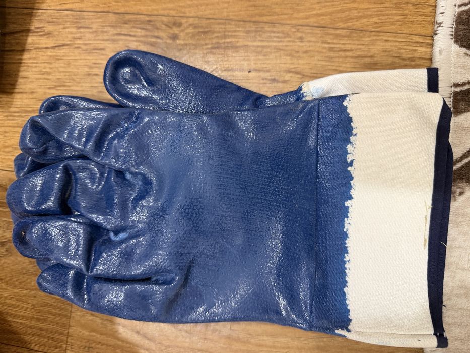 рабочие варежки,сварочные,хб,шапки,каска,