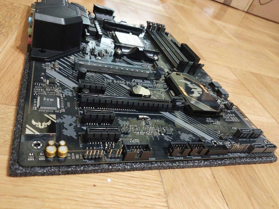 AMD Ryzen 7 3700X + Asus TUF B450 Plus Gaming