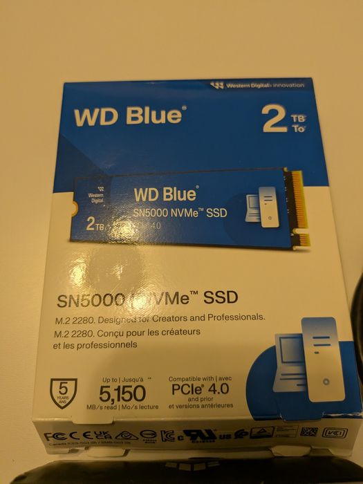Rack SSD Asus Tuf Gaming și SSD WD Blue M2 2TB