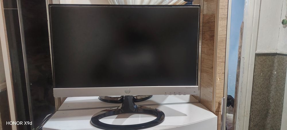 Monitor sotiladi 21,5 HP pavilion 22xi