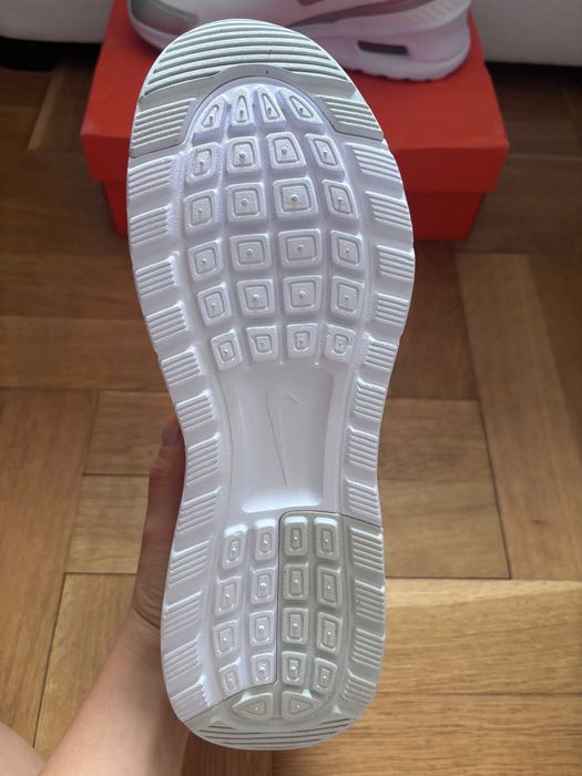 NIKE Air Max маратонки