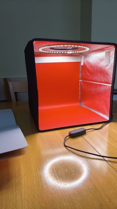 Фото кутия за продуктова фотография 25x25x25см с вградено осветление