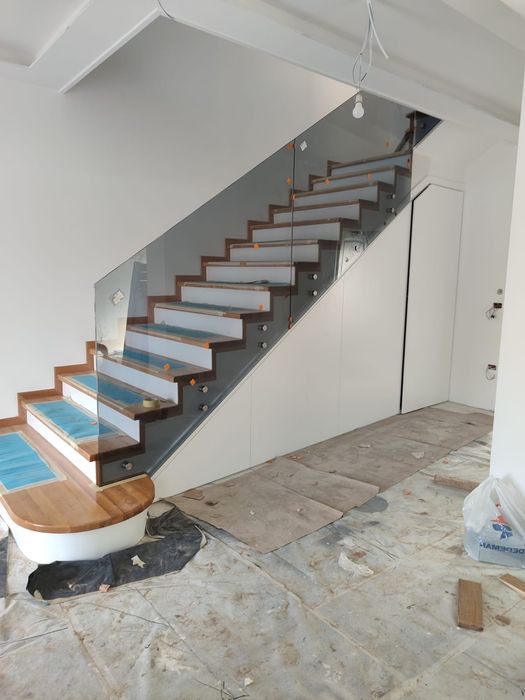 Balustrade interioare,exterioare,fatade,pereti cortina etc