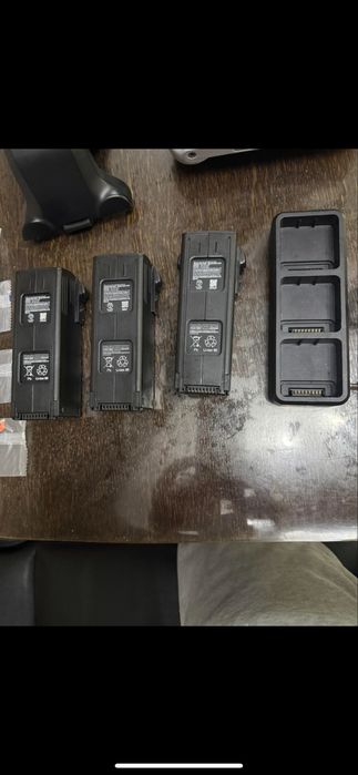 Продавам DJI Mavic 3 Pro Fly More Combo (DJI RC) – Отлично състояние + Подарък ND филтри