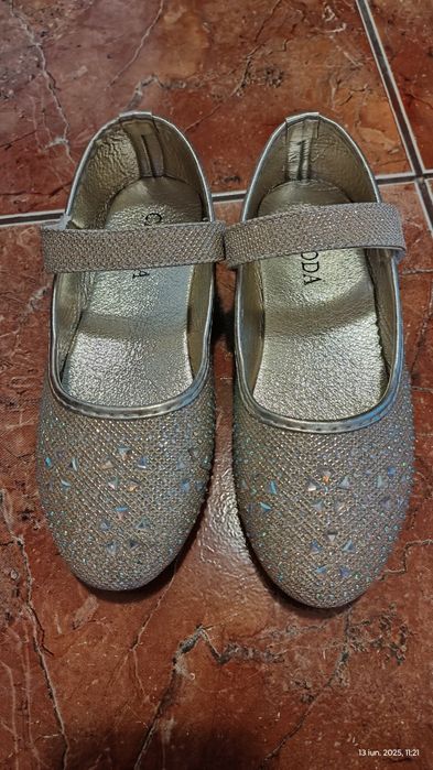 Pantofi eleganți 33