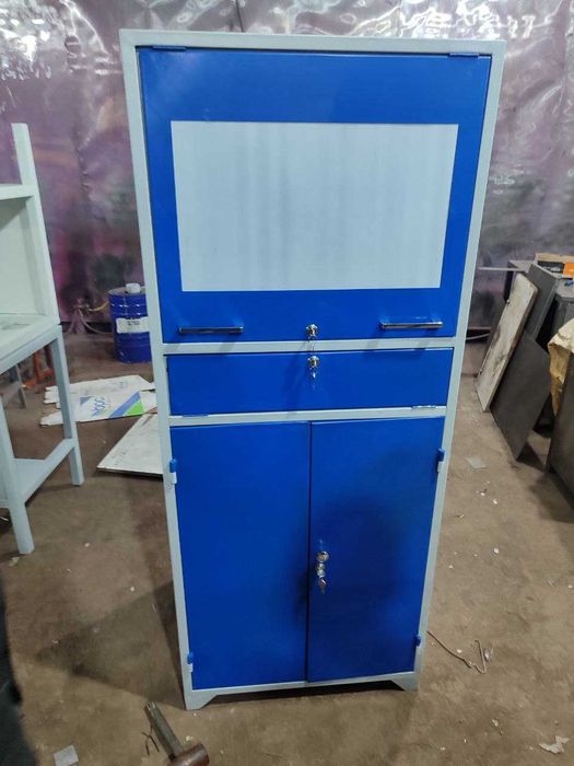 Верстак столярный, лабораторный, металлический