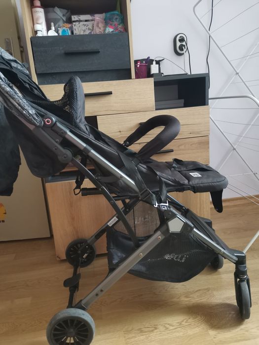 Бебешка  количка
