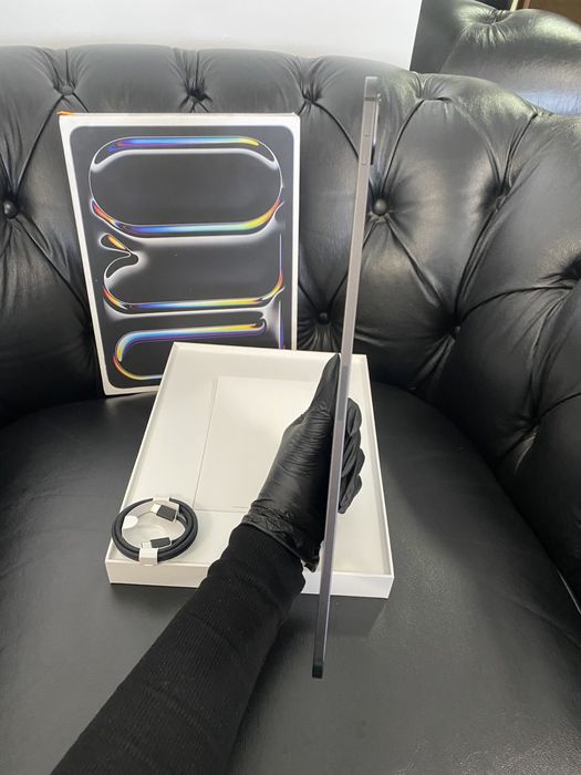 iPad Pro 13-Inch / 256 GB / Space Black