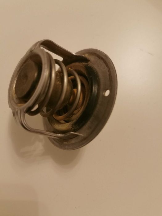 Termostat Yamaha yzf R6 an 2001