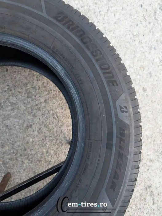 265/65 R17 • Iarna • Bridgestone Blizzak 6 116V | 2 buc | DOT 2024 | Pret/buc