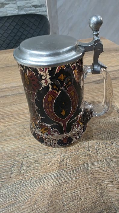 Продавам халба за бира от средата на миналия век