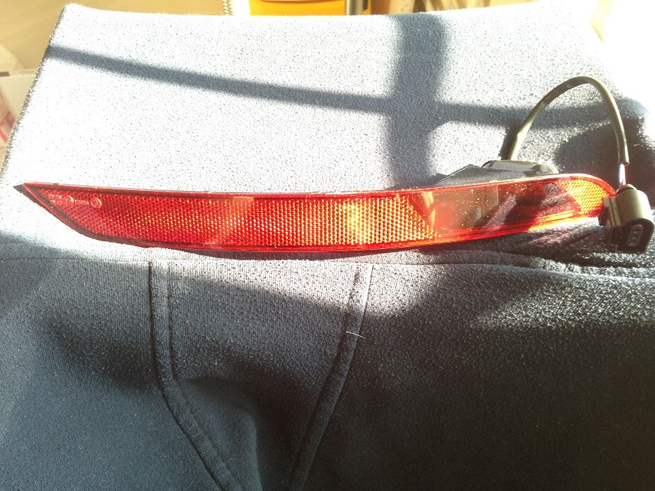 Шкода Карок 2018 рефлектор десен