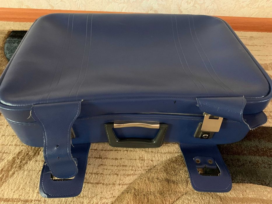 Чемодан  новый отличного качества.  Продаю.