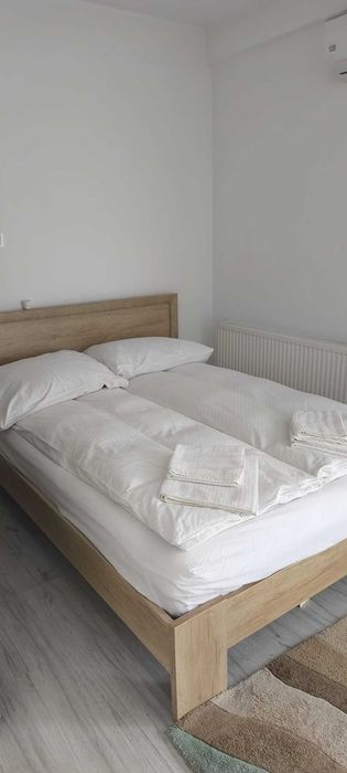 Inchiriez apartament premium