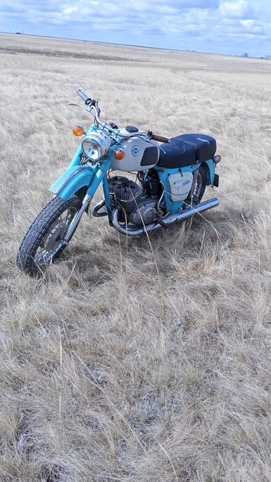 Продам мотоцикл Иж юпитер 3