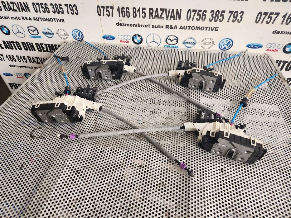 Broasca Blocator Incuietoare Fata Spate Mercedes Cla W117 Volan Stanga Dezmembrez Mercedes Cla Moto