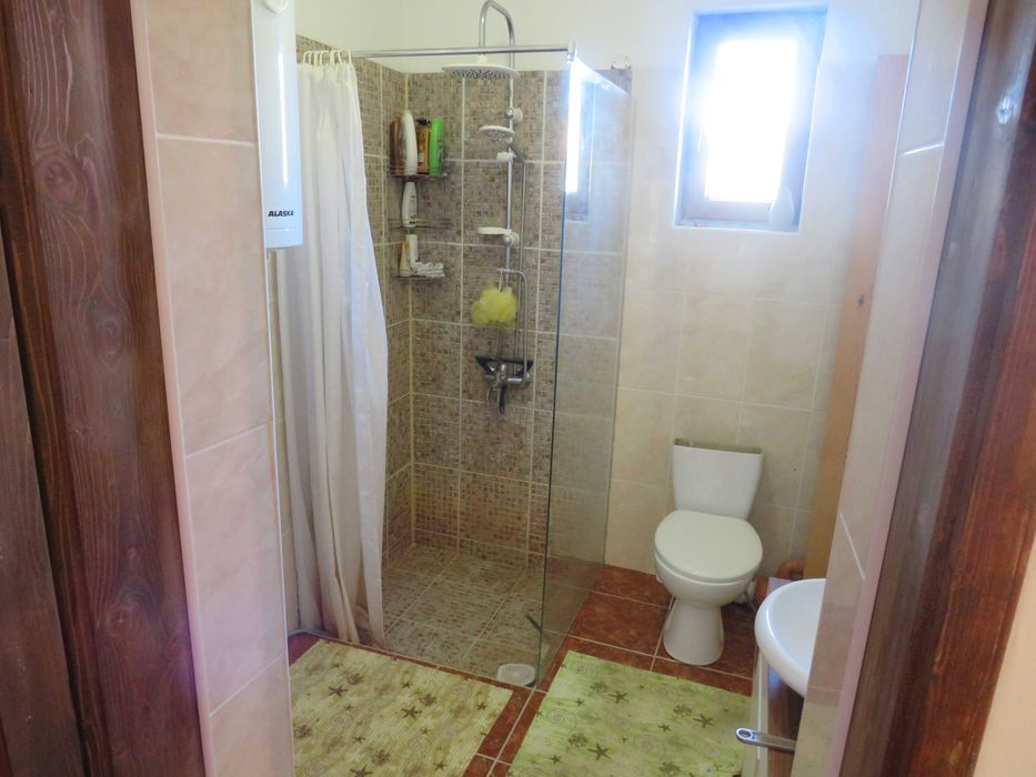 Къща със спокойна локажия и гледка към Рила, село Шипочане/реф№1000402