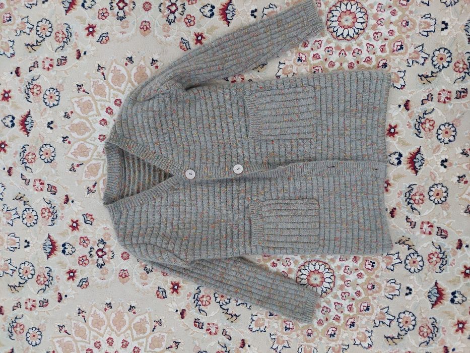 Тёплый кардиган почти новый