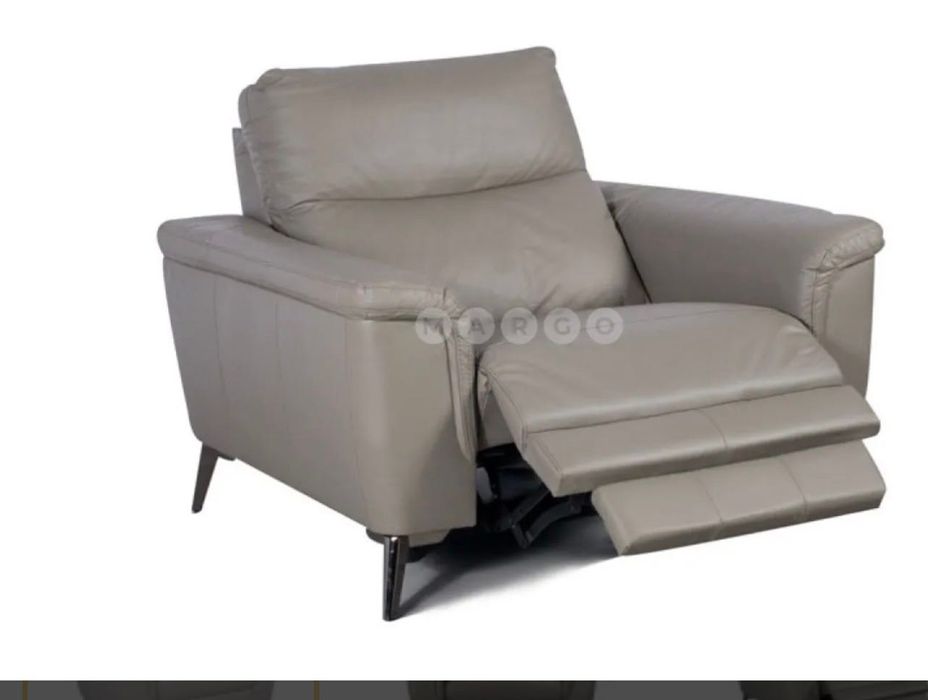 Продавам кожен стол