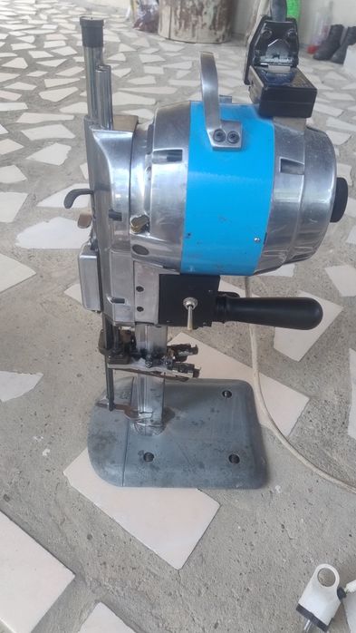 Curis, mașina de tăiat