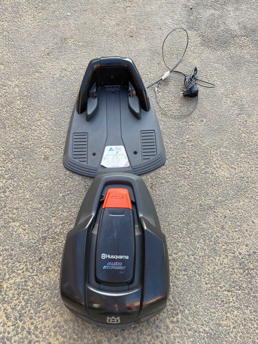 Robot de tuns gazon/iarba Husqvarna Automower 105, 3 lame de taiere