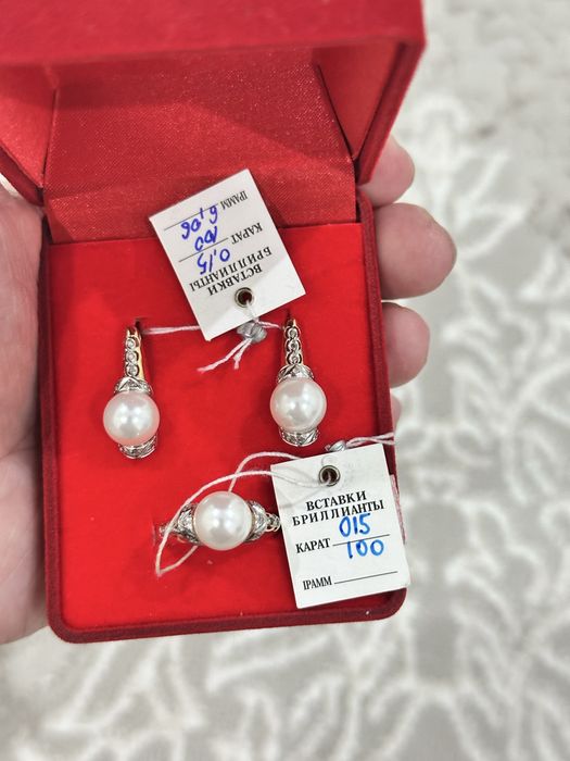 Продам бриллиантовый комплект