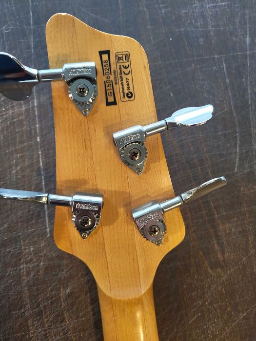 Бас китара Ibanez ATK 200, продавам