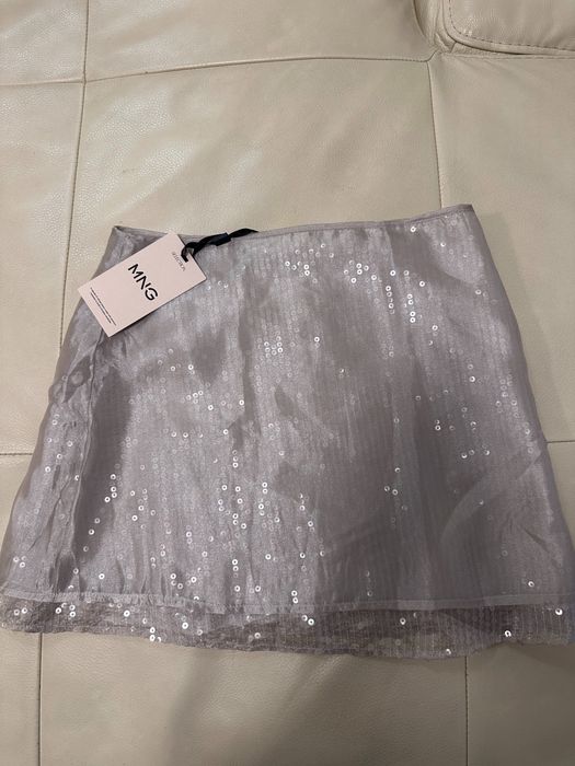 Чисто нова пола Mango