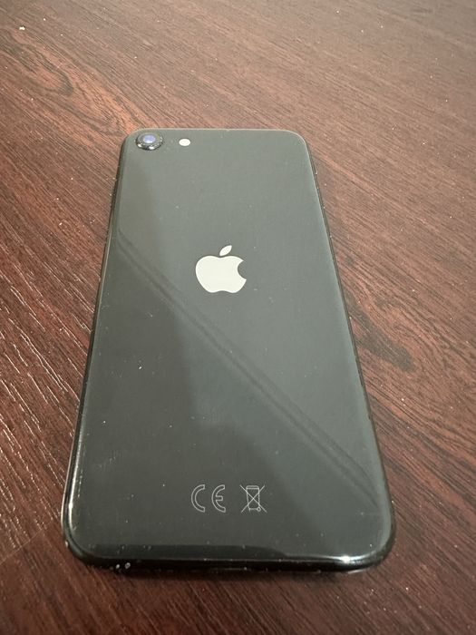 Айфон iPhone SE 2020