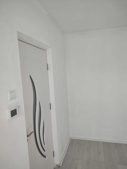 Vând apartament în orașul Bârlad ..centru.