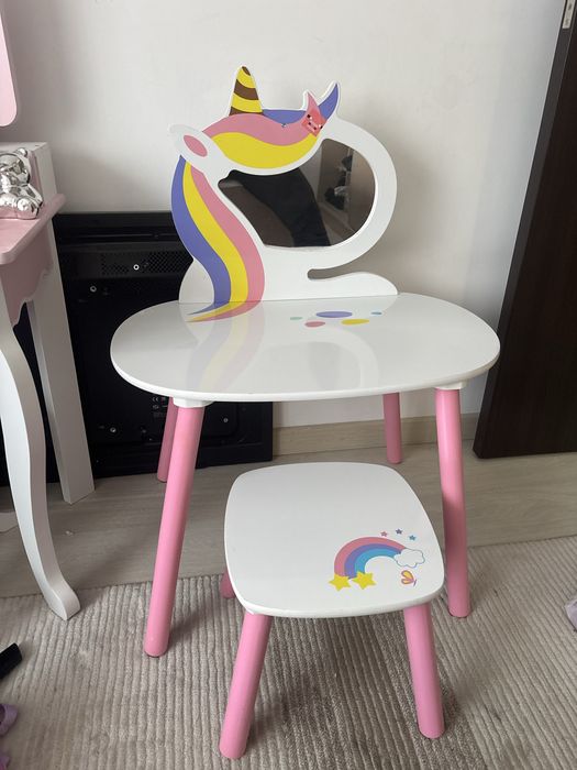 Masuta de machiaj cu scaun Unicorn fetite