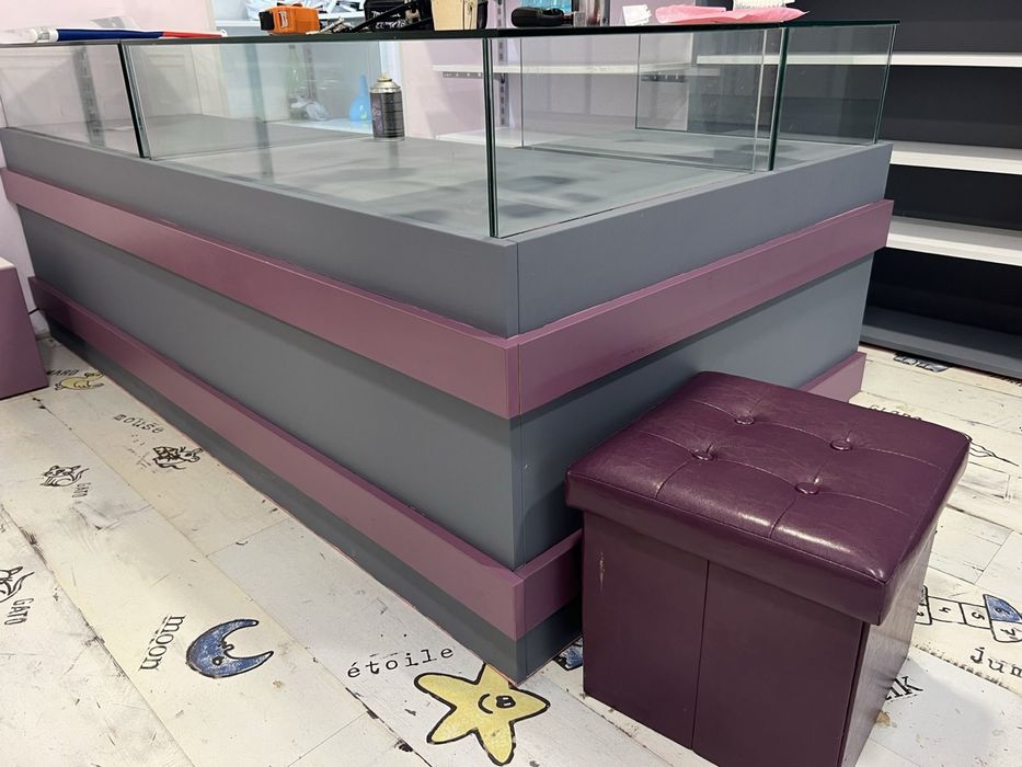 Обзавеждане за детски магазин