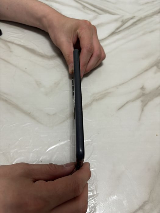 Продам смартфон Samsung A13