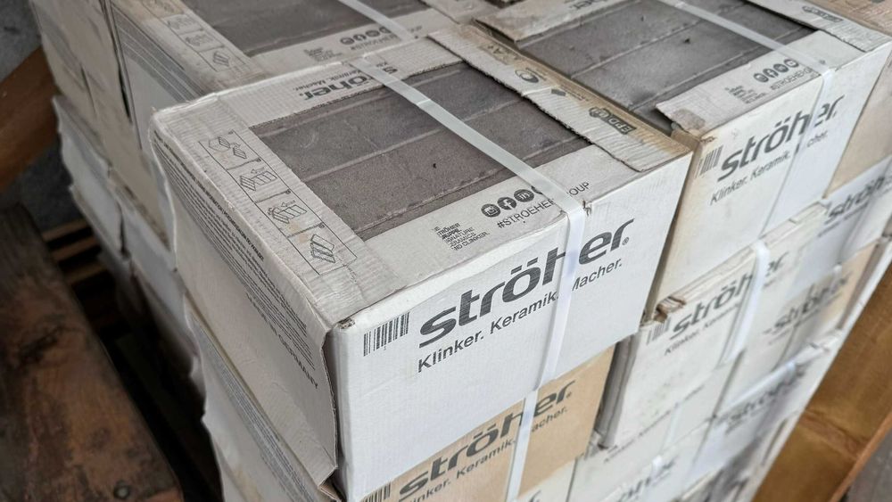 Продавам клинкер, светло сив, 56 лв/кв. м, наличен 80 кв.м