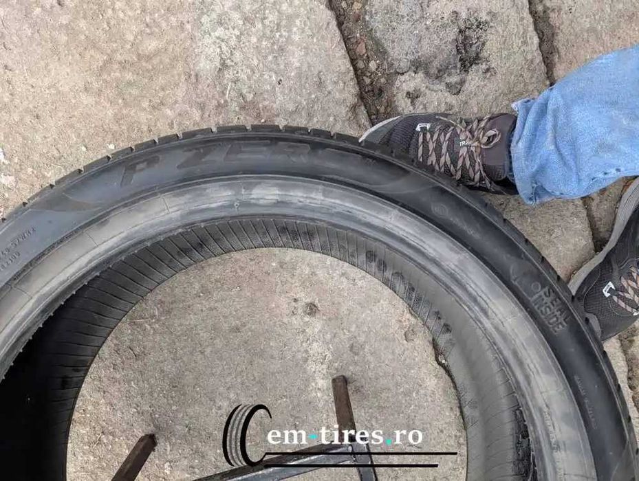 Anvelopa Vara 245/40 R19 PIRELLI P Zero 94W - Seal Inside