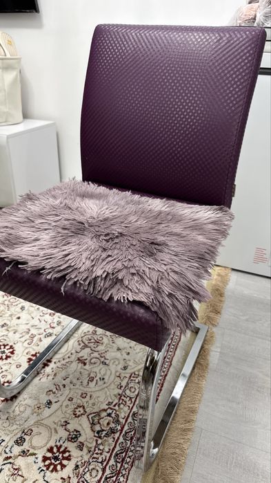 Продам два стула