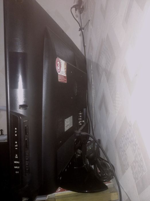 Тв харошый работаеи без ремонт