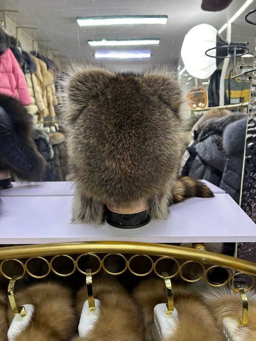Шапка енота натуральный
