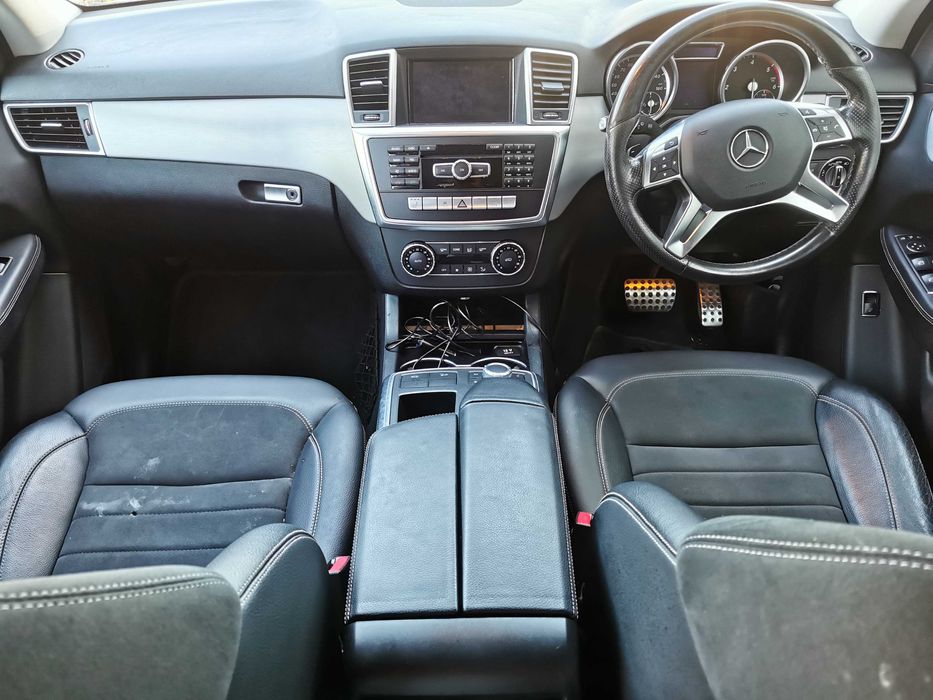 Dezmembrez mercedes ML w166 ml 320 D euro 6 AMG/bara fata ml/far ils/