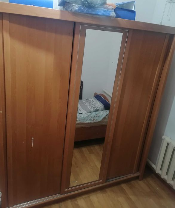 Продам спальный гарнитур в комплекте