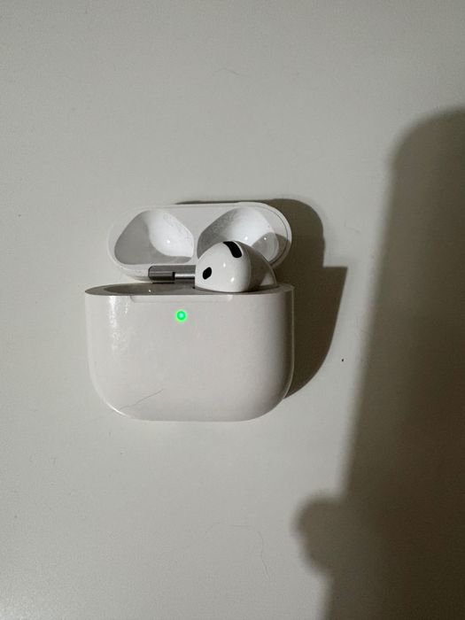 Casca dreapta  APPLE AirPods 4, True Wireless + carcasa