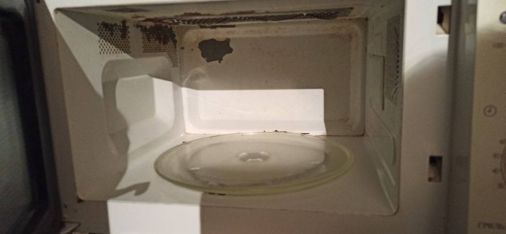 Продам микроволновую печь.