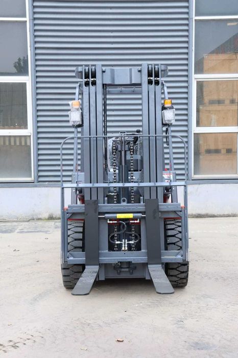 Кара Вилочный погрузчик