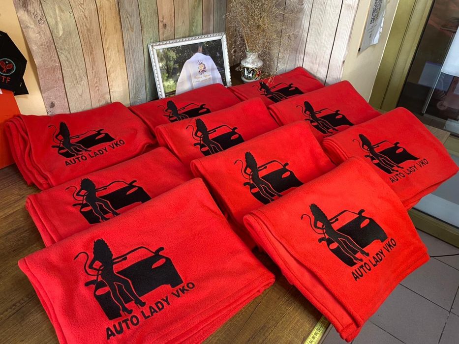 Халаты и полотенца с вышивкой