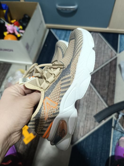 Кроссовки детские 32 рр